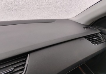 Skoda Octavia III Liftback Facelifting 1.5 TSI ACT 150KM 2019 Skoda Octavia 2019r, 1.5 Benzyna. SALON POLSKA. Uszkodzony prawy przod. Pa, zdjęcie 15