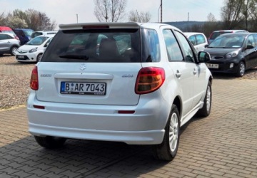 Suzuki SX4 I 2010 Suzuki SX4 1,60 Ben 107 km 1.6 Benzyna 107KM, zdjęcie 2