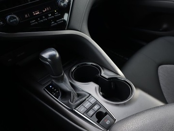 Toyota Camry IX Sedan 2.5 Hybrid Dynamic Force 218KM 2021 Toyota Camry 2.5 Hybrid, Salon Polska, zdjęcie 12