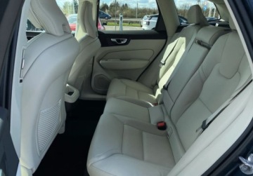 Volvo XC60 II 2026 Volvo XC 60 NOWY, Plus Dark, Wentylacja 2.0 Benzyna 250KM, zdjęcie 7