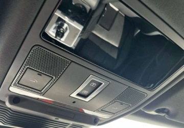 Land Rover Discovery V Terenowy Facelifting 3.0D I6 249KM 2023 Land Rover Discovery 3.0 D 250 KM Led Kamera Navi Panorama ACC Virtual Hak, zdjęcie 6