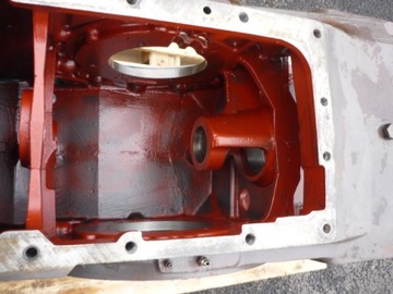 Картер заднего моста Massey Ferguson 3582414M б/у