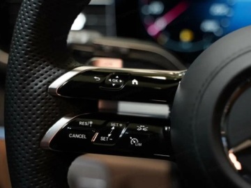 Mercedes GLS X167 SUV Facelifting 3.0 450d 367KM 2026 450 d 4M Pakiet wyposażenia AMG Advanced Plus + Hak z ESP + Night, zdjęcie 7
