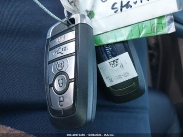 Ford 2023 Ford F150 2023 Ford F-150 XL 4WD SuperCrew 5.5 Box 3.5 Benzyna 290KM, zdjęcie 9