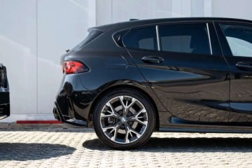 BMW Seria 1 F70 2026 BMW Seria 1 Podgrzewane przednie fotele Duzy rabat Dowolna konfiguracja, zdjęcie 16