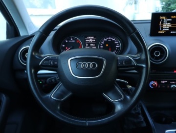 Audi A3 8V Hatchback 3d 1.6 TDI clean diesel 110KM 2015 Audi A3 1.6 TDI, Automat, Navi, Klima, zdjęcie 17