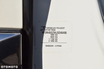 Peugeot 3008 II Crossover 1.6 THP 165KM 2018 Peugeot 3008 1.6 THP 165KM GT-Line Full LED Sport Czujniki Kamera Tempomat, zdjęcie 39