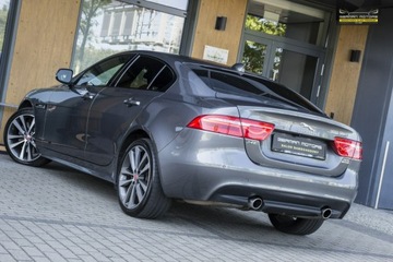 Jaguar XE Sedan Facelifting 2.0 i4P 300KM 2019 Jaguar XE Ledy / Virtual / XDRIVE / FV23%, zdjęcie 5