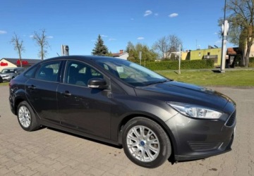 Ford Focus III Sedan Facelifting 1.6 Ti-VCT 105KM 2017 Ford Focus Ford Focus 1.6 SYNC Edition 1.6 BenzynaLPG 105KM, zdjęcie 2