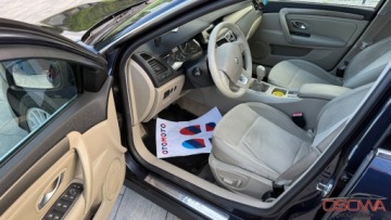 Renault Laguna III Grandtour 2.0 dCi 150KM 2009 Renault Laguna 2.0dci 2x panorama bi xenon pol skora el.podg.fotele zadban, zdjęcie 11