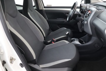 Toyota Aygo II Hatchback 3d Facelifting 1.0 VVT-i 72KM 2020 Toyota Aygo 1.0 VVT-i, Salon Polska, zdjęcie 8