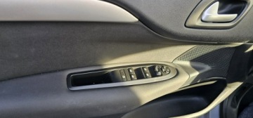Citroen C4 II Hatchback 5d Facelifting 1.2 PureTech 130KM 2017 Citroen C4 111tys km, zdjęcie 10