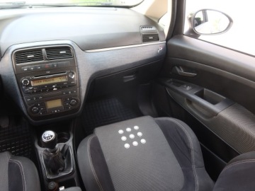 Fiat Punto Grande Punto Hatchback 5d 1.4 16V T-Jet 120KM 2007 Fiat Grande Punto 1.4 T-Jet, Klima, Klimatronic, zdjęcie 7