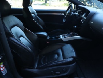 Audi A5 8T Coupe 2.7 TDI 190KM 2009 Audi A5 2.7 TDI, 187 KM, Automat, Skóra, Navi, zdjęcie 8