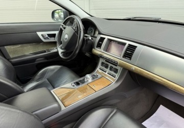 Jaguar XF I Sedan Facelifting 2.2 D 200KM 2013 Jaguar XF auto jak nowe83000kmLUXURY 2.2 Diesel 200KM, zdjęcie 7