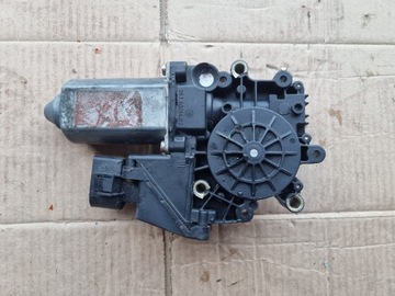 99662410203 MOTOREK ELELKTRICKÝ ZVEDAČ OKNO PORSCHE 996 911