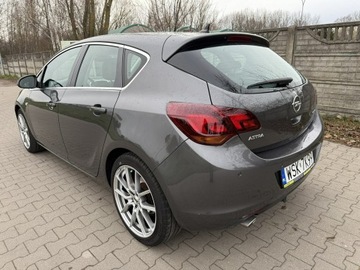 Opel Astra J Hatchback 5d 1.4 Turbo ECOTEC 140KM 2010 Opel Astra J 1.4T 2010r Cosmo Xenon Skóra, zdjęcie 1