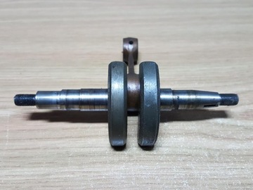 ШАТУН КОЛЕНВАЛА OLEO-MAC 951