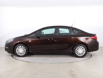 Opel Astra J Sedan 1.6 Twinport ECOTEC 115KM 2016 Opel Astra 1.6 16V, Salon Polska, Klima, Tempomat, zdjęcie 2