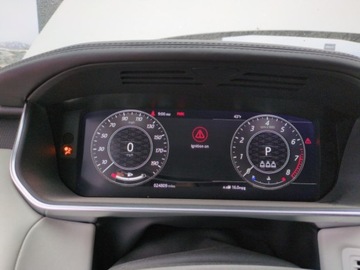 Land Rover Range Rover Sport II SUV Facelifting 5.0L V8 S/C 575KM 2022 Land Rover Range Rover Sport SVR 2022 5.0l 5.0 Benzyna 575KM, zdjęcie 9