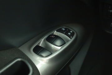 Nissan Juke I SUV Facelifting 1.2 DIG-T (Euro 6) 115KM 2016 Nissan Juke 1.2 DIG-T, Salon Polska, Klima, zdjęcie 13