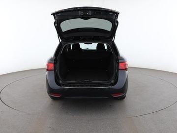 Toyota Avensis III Wagon Facelifting 2015 2.0 D-4D 143KM 2015 Toyota Avensis navi klima auto LED grzane fotele, zdjęcie 18