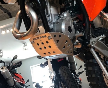 KTM HUSQVARNA 4T 2023-2017 КРЫШКА ДВИГАТЕЛЯ 250 350