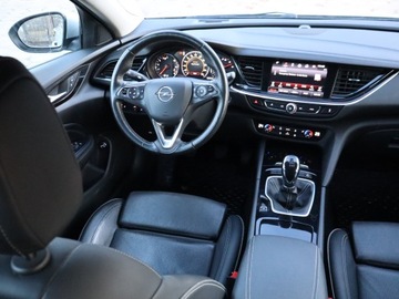 Opel Insignia I Sports Tourer Facelifting 2.0 CDTI Ecotec 170KM 2017 Opel Insignia 2.0 CDTI, 167 KM, Skóra, Navi, zdjęcie 6