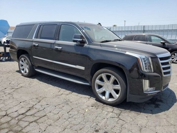 Cadillac Escalade III 2020 Cadillac Escalade ESV Luxury 2020 6.2 Benzyna 420KM, zdjęcie 4
