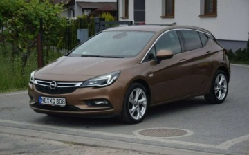 Opel Astra K Hatchback 5d 1.0 Turbo 105KM 2016 Opel Astra 1.0B 116 TYS KM Navi Kamera PDC LED Brazowy 2016r Sprowadzony O