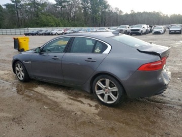 Jaguar XE 2017 Jaguar XE 2017r., Premium, 2L, od ubezpieczalni 2.0 Benzyna 243KM, zdjęcie 1