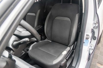 Dacia Duster II SUV 1.0 TCe LPG 100KM 2020 DACIA Duster 1.0 TCe Essential LPG Suv 100KM 2020, zdjęcie 9