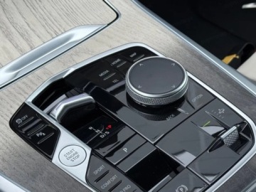 BMW X7 SUV Facelifting 3.0 40d 352KM 2026 BMW X7 xDrive40d Sport Suv 3.0 (352KM) 2026, zdjęcie 12