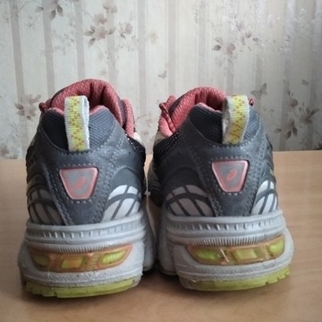 BUTY BIEGOWE TERENOWE ASICS GEL KAHANA 6 R-39.5