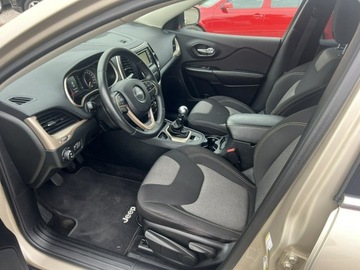 Jeep Cherokee V Terenowy 2.0 MJD 140KM 2015 Jeep Cherokee 2.0 M-Jet Longitude FWD Klimatronic, zdjęcie 7