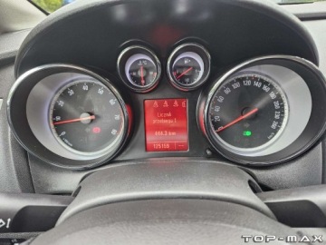 Opel Astra J Hatchback 5d 1.4 Turbo ECOTEC 140KM 2010 Opel Astra Piekna, 1.4 Turbo 140KM 1.4 Benzyna 140KM, zdjęcie 18