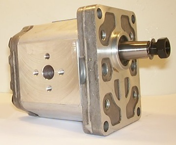 MASSEY FERGUSON POMPA HYDRAULICZNA