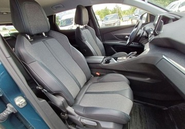 Peugeot 3008 II Plug-In Hybrid Facelifting 1.6 HYBRID 225KM 2021 Peugeot 3008 149 1.6 PureTech Hybrid PHEV Allure 225 KM I wl. FV23, zdjęcie 15