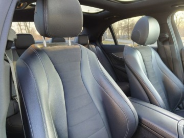 Mercedes Klasa E W213 Limuzyna 2.0 220d 194KM 2017 Mercedes E 220 Super stan faktura vat 23%, zdjęcie 15