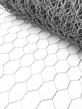 СЕТКА ШЕСТИГРАННАЯ ЗЕЛЕНАЯ 25х25мм/0,50М РУЛОН 5М