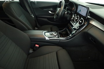 Mercedes Klasa C W205 Limuzyna Facelifting 1.6 C160 129KM 2019 Mercedes C C 160, Salon Polska, Automat, Navi, zdjęcie 6