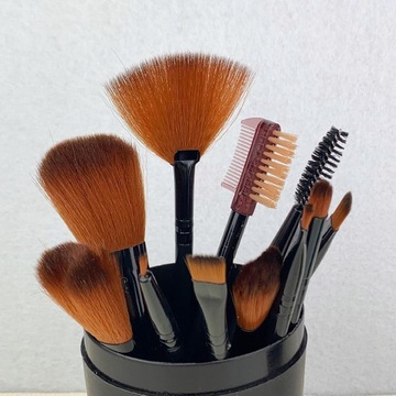 НАБОР КИСТЕЙ ДЛЯ МАКИЯЖА 12 ШТ. + ТЮБИК, ЧЕРНЫЙ