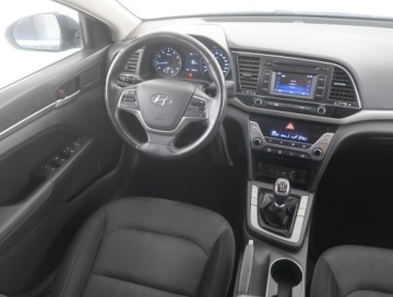 Hyundai Elantra VI Sedan 1.6 MPI 128KM 2016 Hyundai Elantra 1.6 CVVT, Salon Polska, Klima, zdjęcie 6