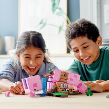 LEGO Minecraft 21170 Свинарник в подарок