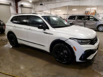 Volkswagen Tiguan III 2024 Volkswagen Tiguan Se R-Line Black 2024 2.0 Benzyna 184KM, zdjęcie 4