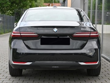 BMW Seria 5 G90-91 2024 BMW Seria 5 520i Sedan 2.0 (208KM) 2024, zdjęcie 3