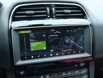 Jaguar F-Pace SUV 2.0 i4D 180KM 2017 Jaguar F-Pace 20d, Salon Polska, 177 KM, 4X4, zdjęcie 15