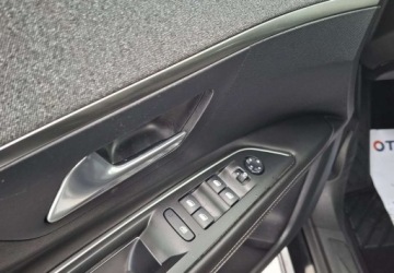 Peugeot 3008 II Crossover 1.5 BlueHDI 130KM 2018 Peugeot 3008 Peugeot 3008 1.5 Diesel 130KM, zdjęcie 20