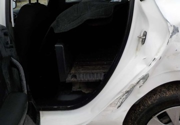 Peugeot 208 I Hatchback 5d Facelifting 1.6 BlueHDi 75KM 2017 Peugeot 208 Diesel Okazja 1.6 Diesel 75KM, zdjęcie 9