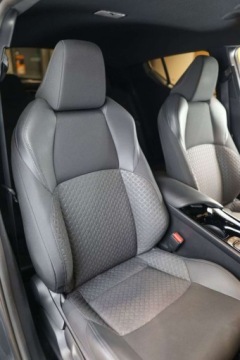 Toyota C-HR I Crossover Facelifting 1.8 Hybrid 122KM 2023 Toyota C-HR 1.8 Hybrid Style 1.8 Hybryda 122KM, zdjęcie 18